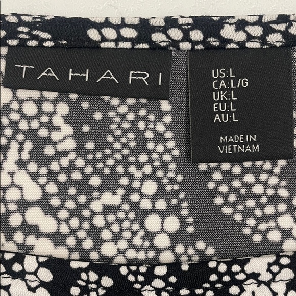 Tahari Black & White Patterned Blouse Long Sleeve Gathered at Waist Sz L - Picture 7 of 12